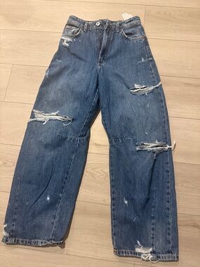 Zara Relaxed Distressed Jeans in Dark Blue